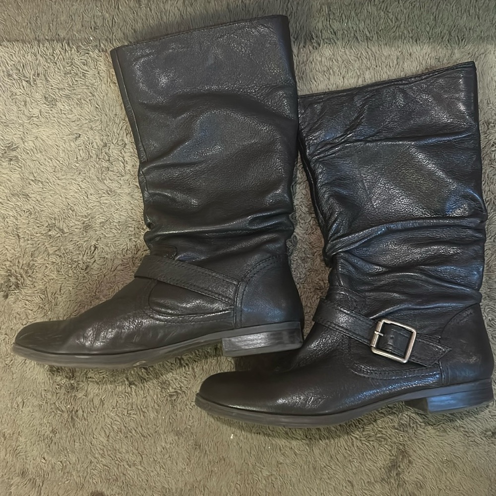 Calf high ladies boots